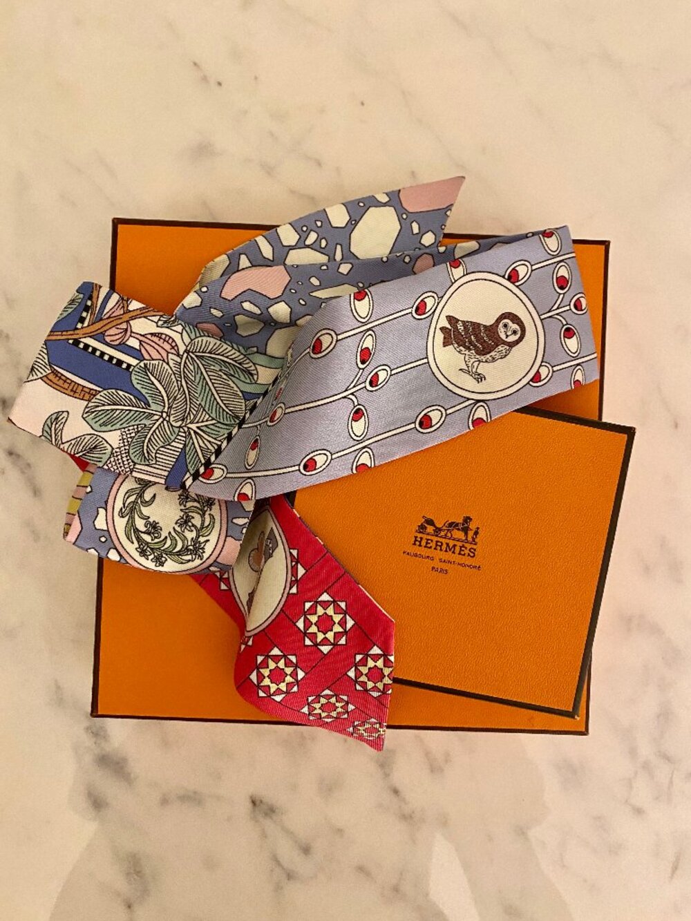 Hermès⎼Blue & Red Owl Silk Twilly Scarf